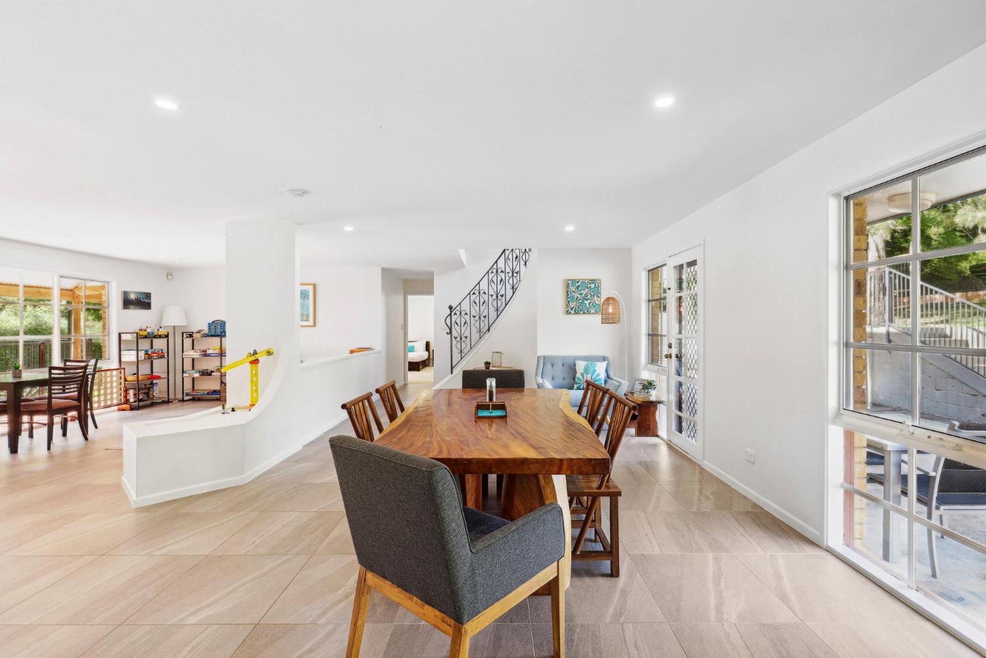 Spacious 4-bed Hinterland Luxury Escape With Pool Holiday home