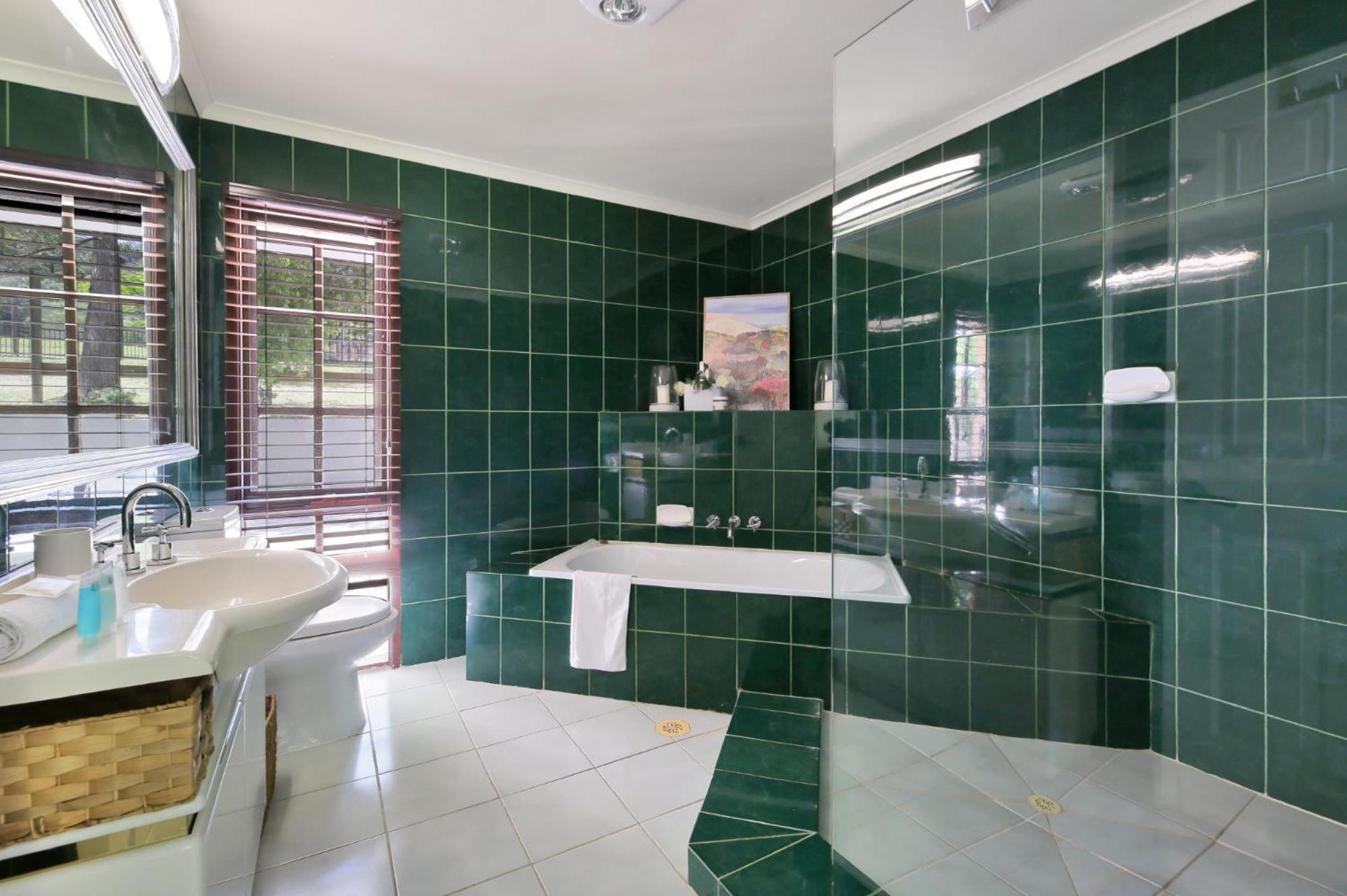 Holiday home Spacious 4-bed Hinterland Luxury Escape With Pool *