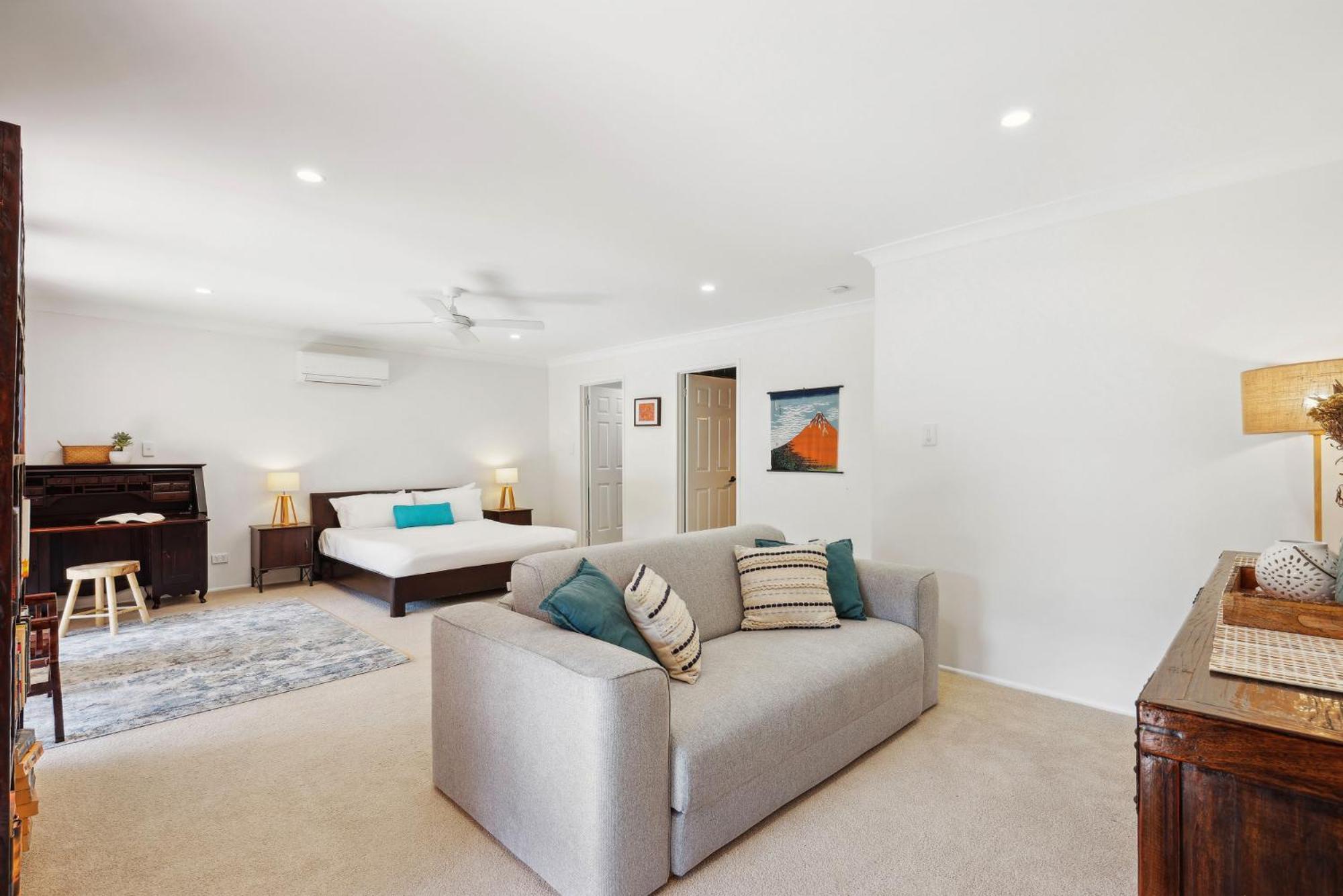 Spacious 4-bed Hinterland Luxury Escape With Pool Gold Coast