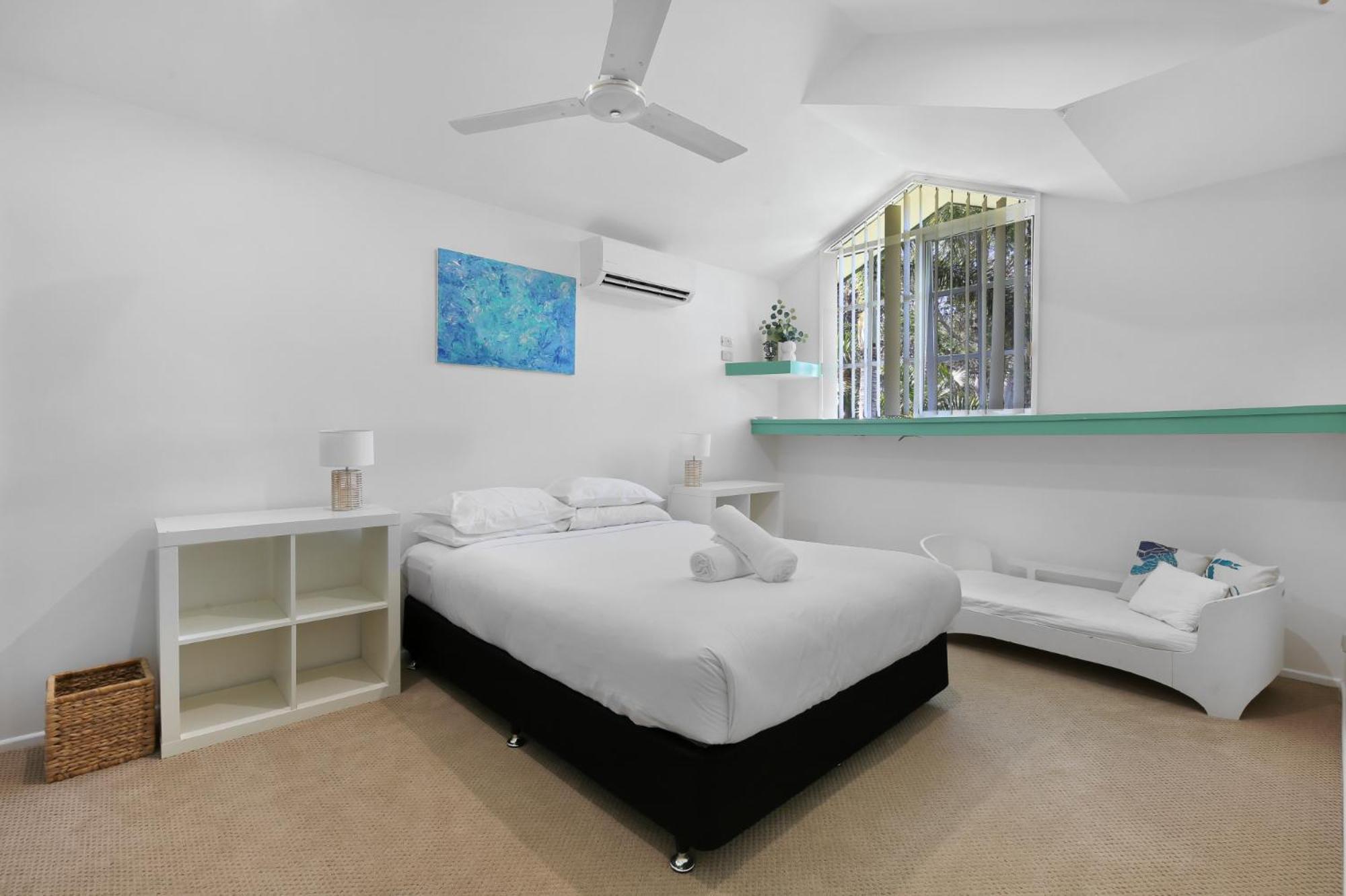 Spacious 4-bed Hinterland Luxury Escape With Pool *