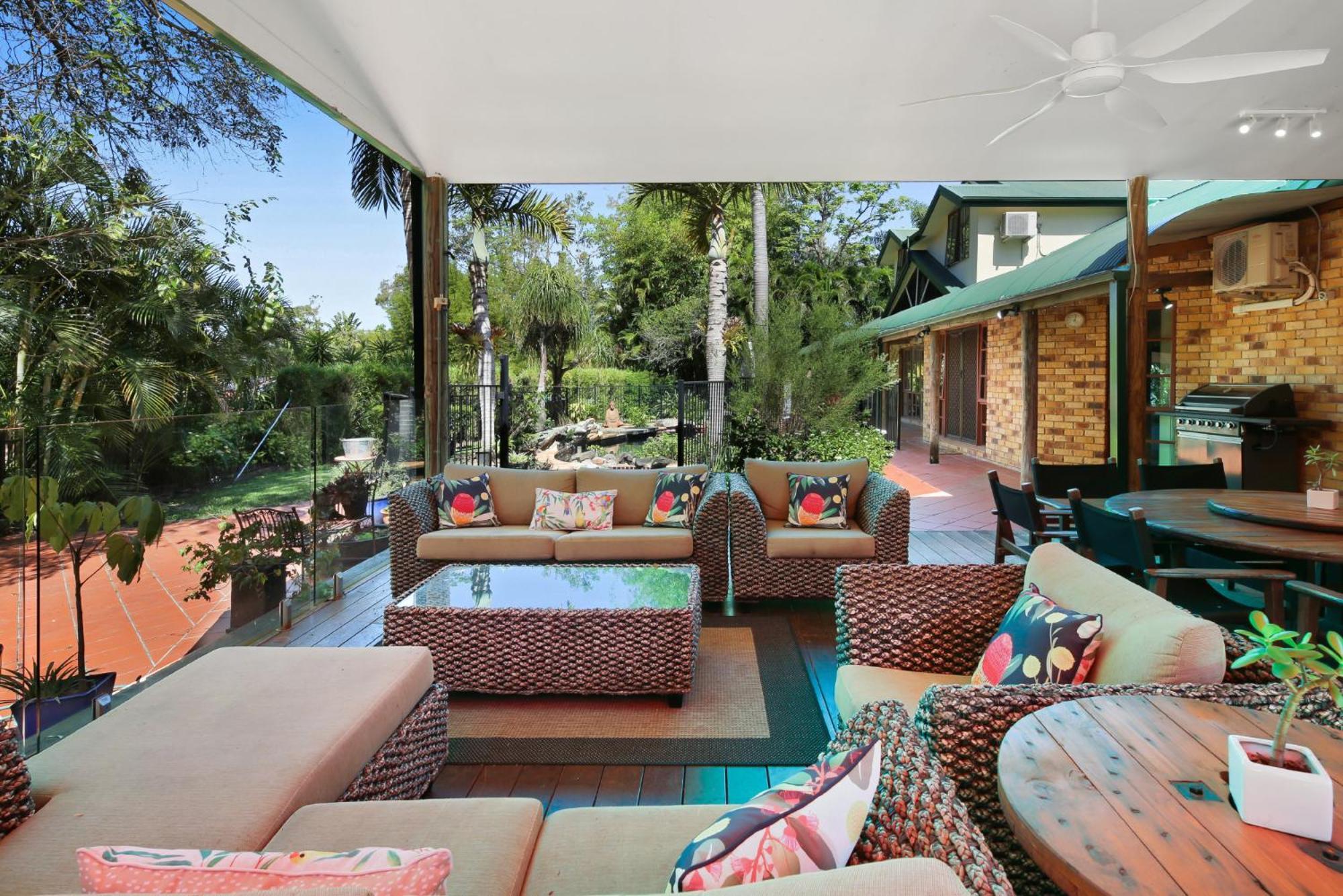 Holiday home Spacious 4-bed Hinterland Luxury Escape With Pool
